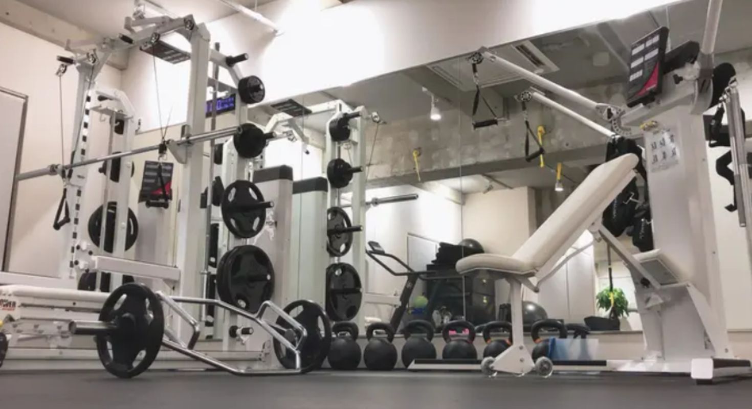 KEISER社ハーフラックエアシステム/KEISER社ファンクショナルトレーナー
東北初導入です!一般ではここでしか体験できません!
楽天イーグルスも2020年から導入されたそうです。
別注カラーのフレーム、
ベンチレザーも世界初オールホワイト!
エアシステムの効果は従来のウエイトコンディショニングの
数倍効き目が違います!