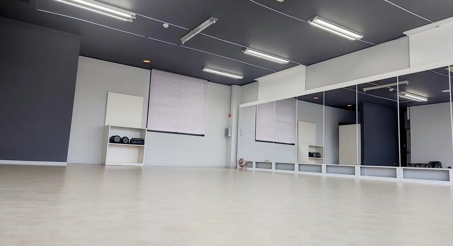 ダンス・ヨガ・撮影・楽器練習と様々な用途でご利用いただけるスタジオです