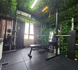 《駅近・清潔・オシャレ空間》心斎橋レンタルジム｜SNS集客にも◎！器具充実でパーソナルトレーニングに Fit Space highs A 心斎橋