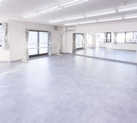 【春日野道駅5分】60㎡の広くて安いダンススタジオ！バレエバー設置⭐️無料で使える備品多数⭐️