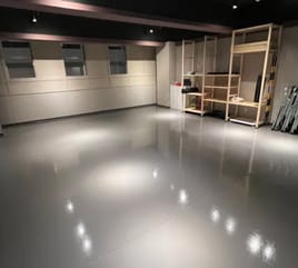 【大阪なんば駅5分】55インチモニター・鏡完備！多目的ダンス＆レンタルスタジオ