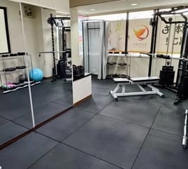 【八王子駅徒歩1分！ビル2階】個室ジム｜トレーニング器具・マシン完備のレンタルジム♪2名様～ご利用可 パーソナルジムBAILES八王子店