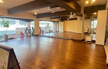 【地下鉄赤塚駅 徒歩0分】ダンスやヨガ、さまざまなシーンに対応可能な広々レンタルスタジオ！ カルサロスタジオ