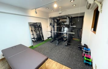 【西荻窪駅5分】完全個室レンタルジム🏋️‍♂️パワーラック・ケーブルマシン完備！シャワー利用可✨
