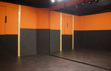 【24時間音出しOK】札幌のお一人様・マンツーマンレッスン＆深夜配信に最適なレンタルスタジオ レンタルスタジオエイジュ札幌北18条