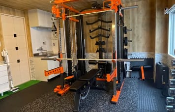 【江坂駅徒歩3分】5in1マルチラック完備／パーソナルジムの設備をそのままお使いいただけます