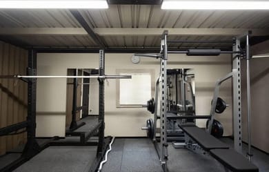 private gym CLARITY 梅田茶屋町店の室内写真