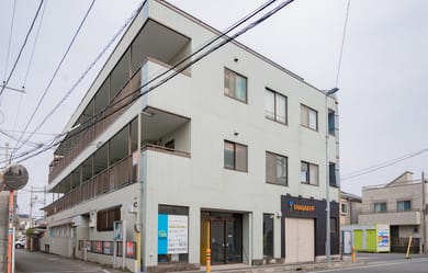 辻堂駅西口から徒歩9分の好立地・専用駐車場1台完備
路面店のため、音や振動を気にせずに利用が可能です。
施設内は清潔で管理が行き届いた快適な空間です。