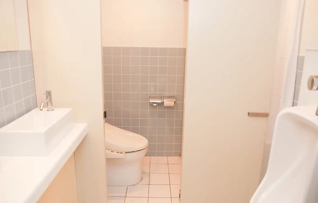 清潔なトイレを完備しております