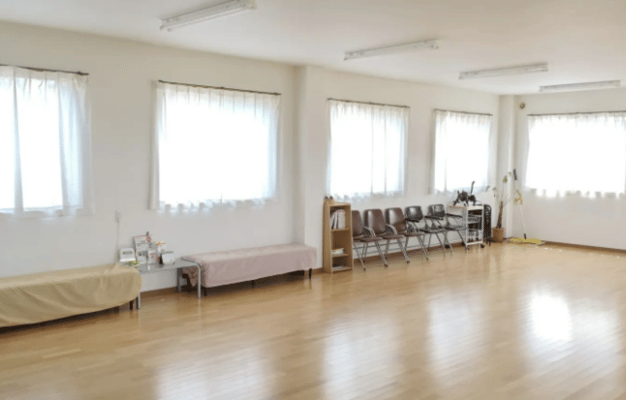自然光が入り、明るい環境です。