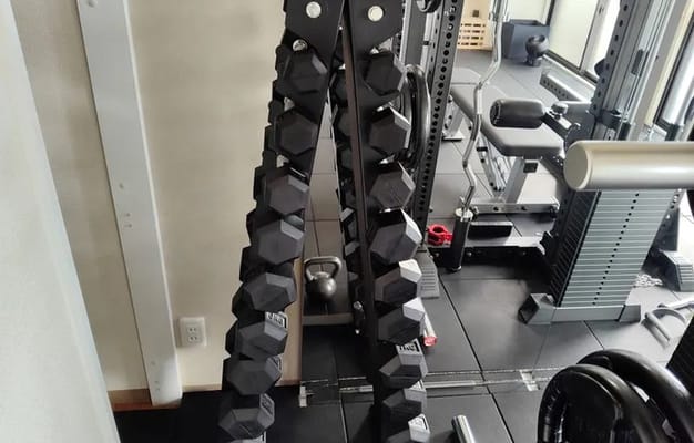1kg~9kgのヘックスダンベルをご用意しています。
