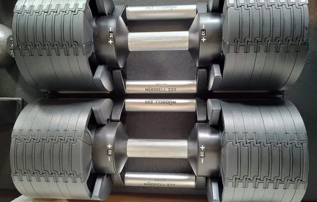 可変式ダンベルは2kg刻みで2~32kgまでご用意しています。