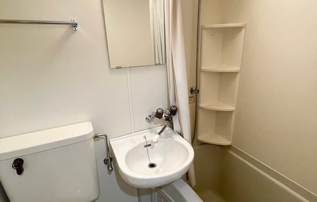 シャワールーム完備