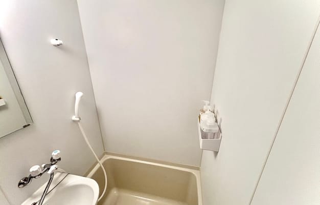 🚿 シャワールーム＆更衣室完備（シャンプー・ボディソープあり）