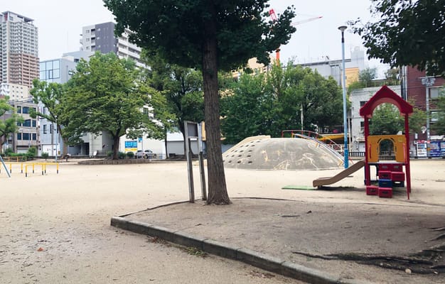 スタジオご利用の後は公園でリラックスしたり談笑するのも良いでしょう。