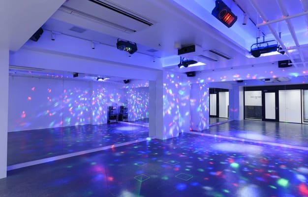 完全防音使用のため楽器演奏や大音量の音楽再生OK！