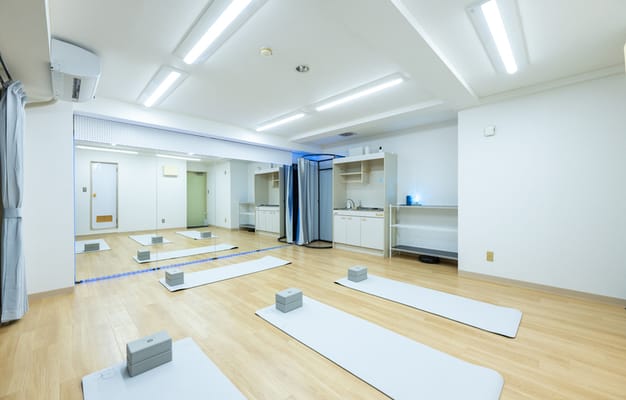 大型ミラー(幅3m60cm)