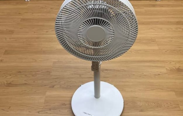 エアコン以外にも扇風機があるため夏場でも快適にご利用いただけるスタジオです