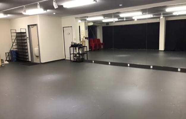 大人数でのダンスレッスンやヨガレッスンにおすすめです。