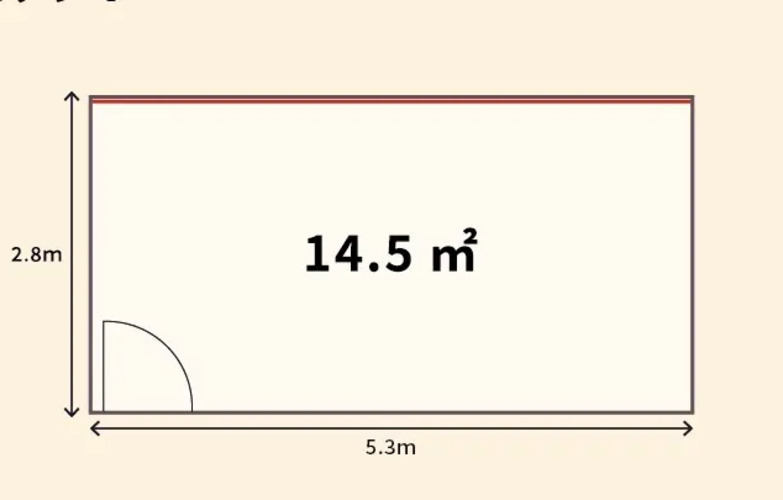 ダンスやヨガの練習に最適な14.5㎡のスペースがあり、全面鏡と滑りにくいリノリウム床が特徴です。