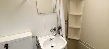 シャワールーム完備